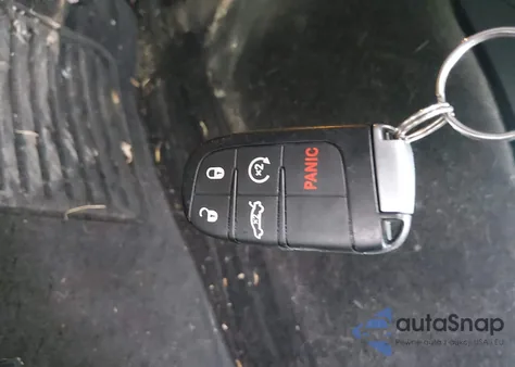 2016 Chrysler 300 Limited из США, поврежденный, VIN 2C3CCARG0GH190919